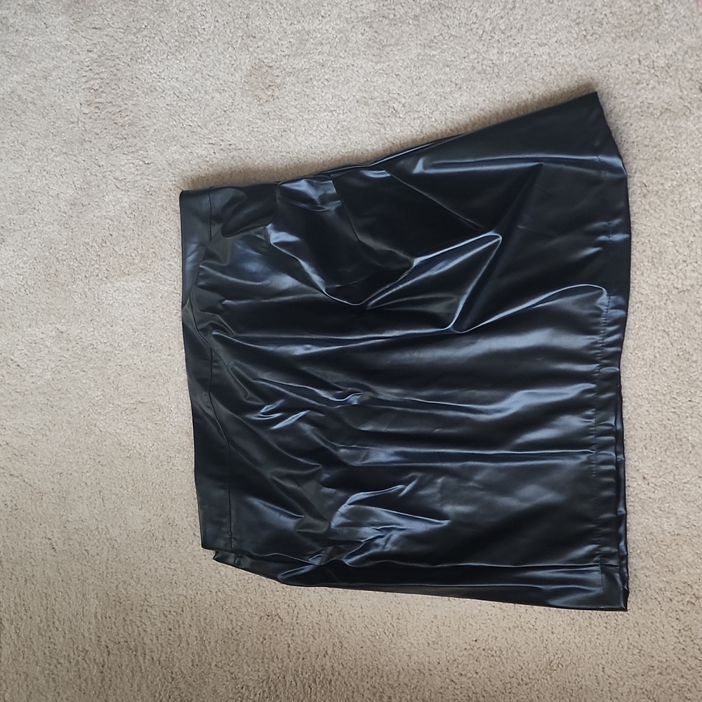 Shein black leather skirt 2x